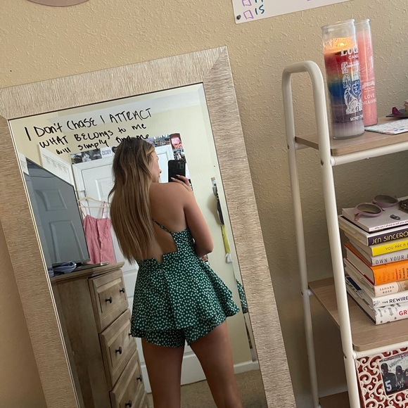 Green romper - Picture 2 of 4